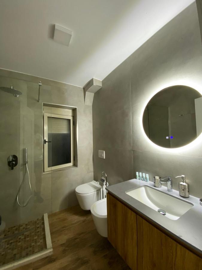 Lucas Downtown Apartamento Tirana Exterior foto
